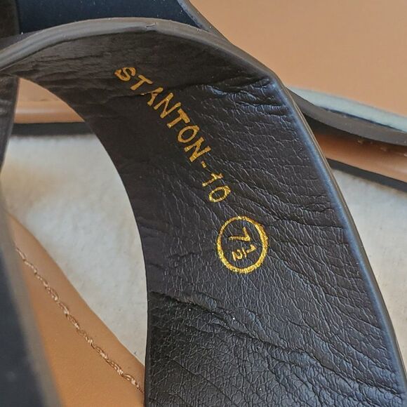 NWOT Shein black and tan flat sandals - Picture 6 of 10